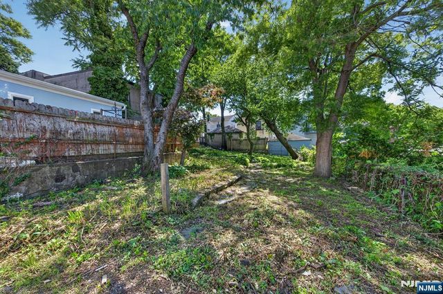 1121 85th Street, North Bergen, NJ 07047