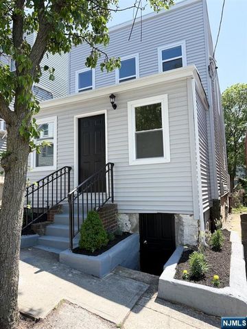1121 85th Street, North Bergen, NJ 07047