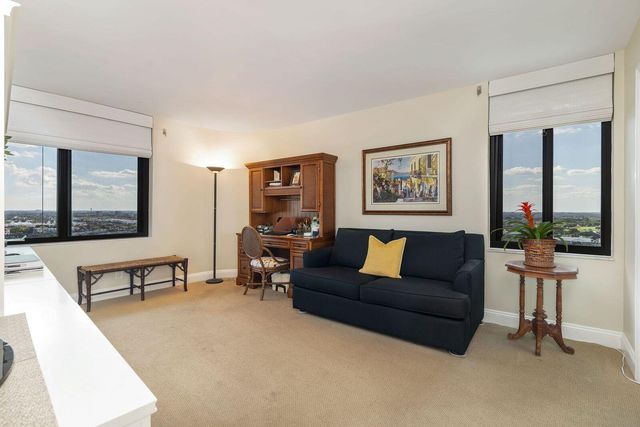 2480 Presidential Way 1901, West Palm Beach, FL 33401