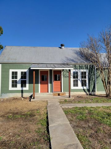 206 N Donohoe ST, Granger, TX 76530