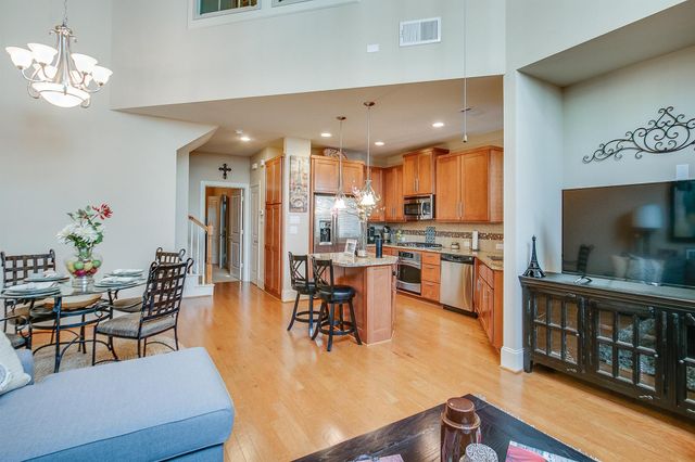 760 Nicholson Street, Houston, TX 77007