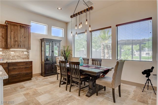 5025 North Chieftain Street, Las Vegas, NV 89149