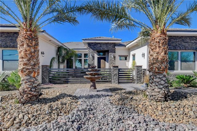 5025 North Chieftain Street, Las Vegas, NV 89149