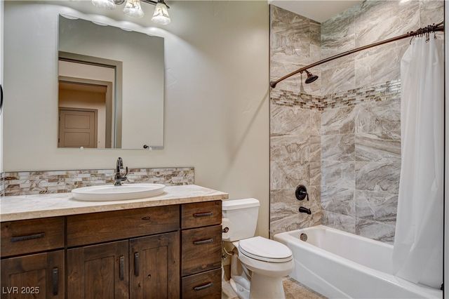 5025 North Chieftain Street, Las Vegas, NV 89149