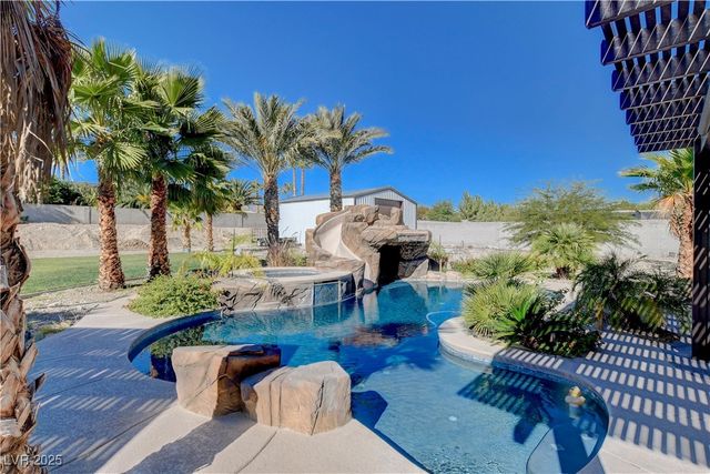 5025 North Chieftain Street, Las Vegas, NV 89149