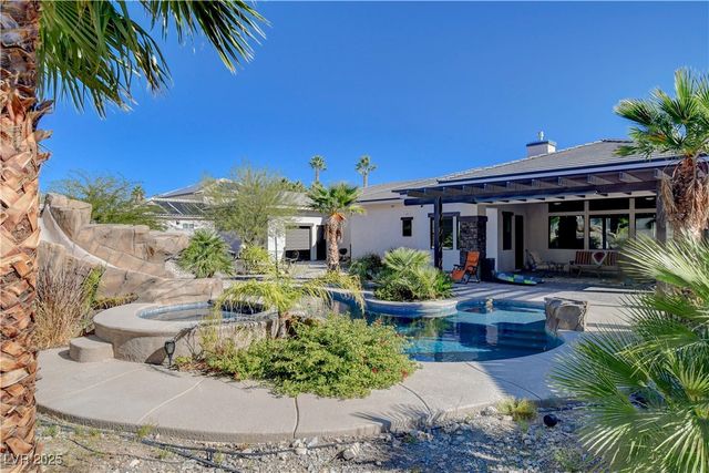 5025 North Chieftain Street, Las Vegas, NV 89149