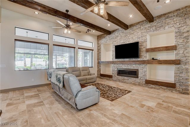 5025 North Chieftain Street, Las Vegas, NV 89149