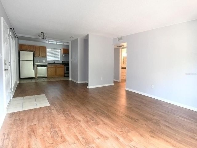 507 NW 39TH ROAD 215, Gainesville, FL 32607