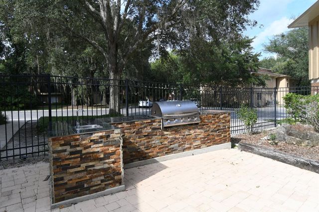 507 NW 39TH ROAD 215, Gainesville, FL 32607