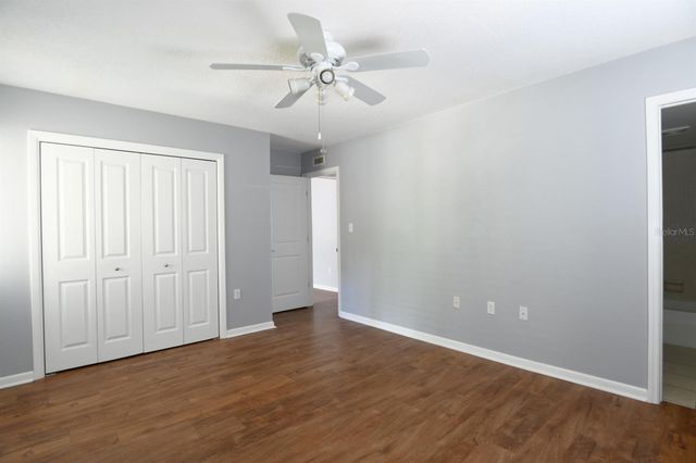 507 NW 39TH ROAD 215, Gainesville, FL 32607