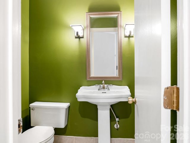 6516 Bentridge Drive, Charlotte, NC 28226