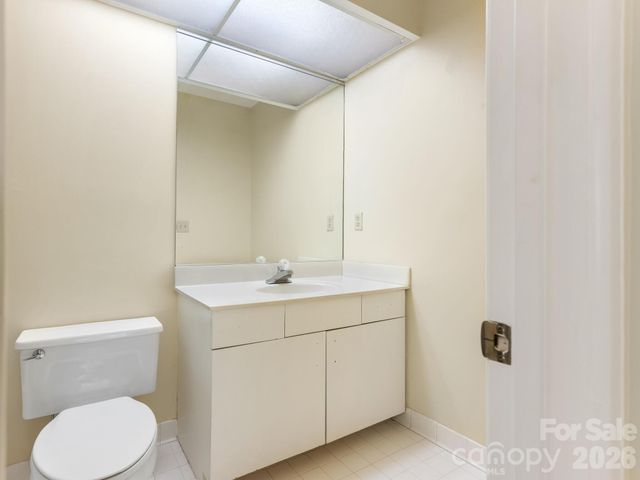 6516 Bentridge Drive, Charlotte, NC 28226