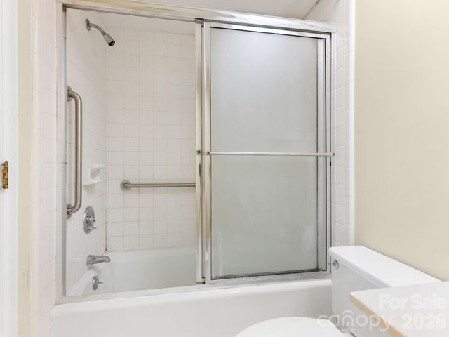 6516 Bentridge Drive, Charlotte, NC 28226