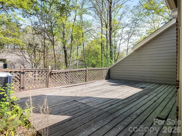 6516 Bentridge Drive, Charlotte, NC 28226