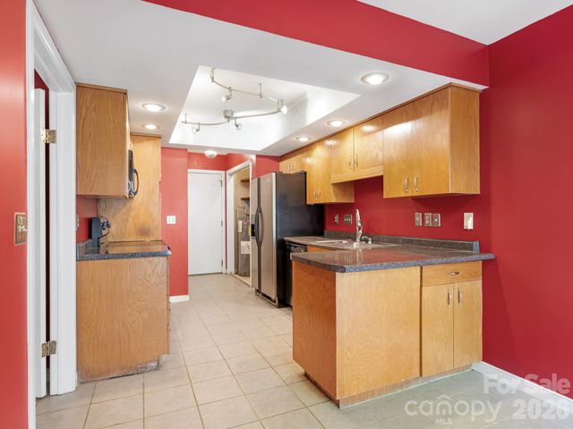 6516 Bentridge Drive, Charlotte, NC 28226