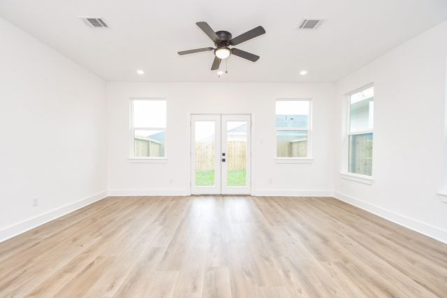 4911 Nichols Street, Houston, TX 77020