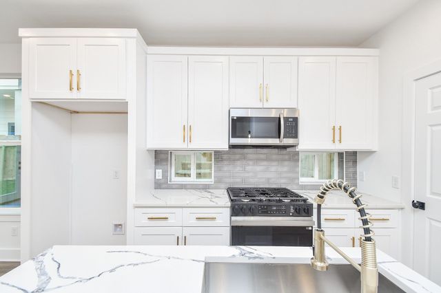 4911 Nichols Street, Houston, TX 77020