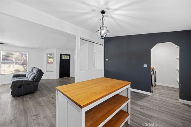 28025 Dakota, Menifee, CA 92587