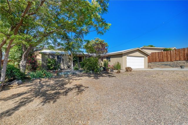 28025 Dakota, Menifee, CA 92587