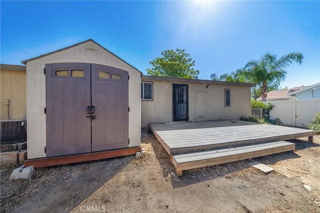 28025 Dakota, Menifee, CA 92587