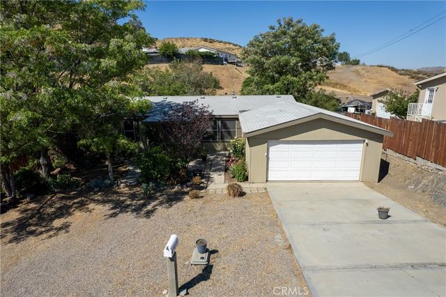 28025 Dakota, Menifee, CA 92587