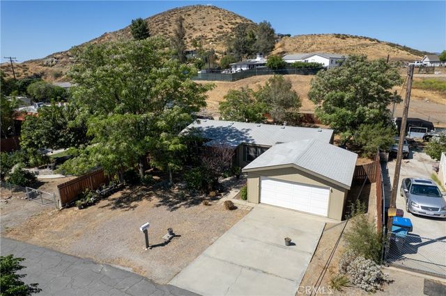 28025 Dakota, Menifee, CA 92587
