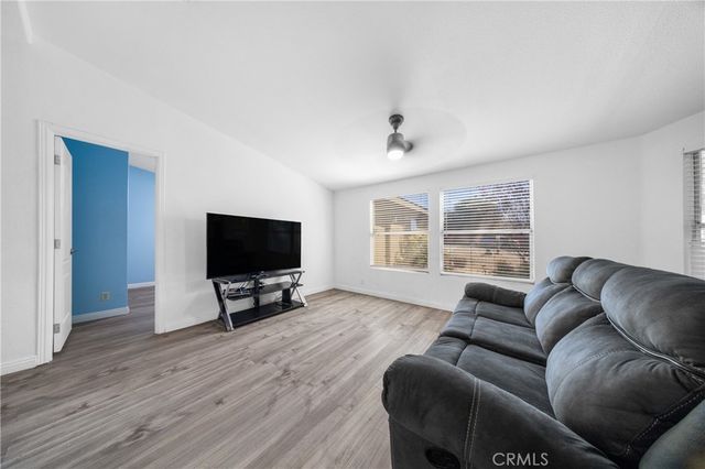 28025 Dakota, Menifee, CA 92587