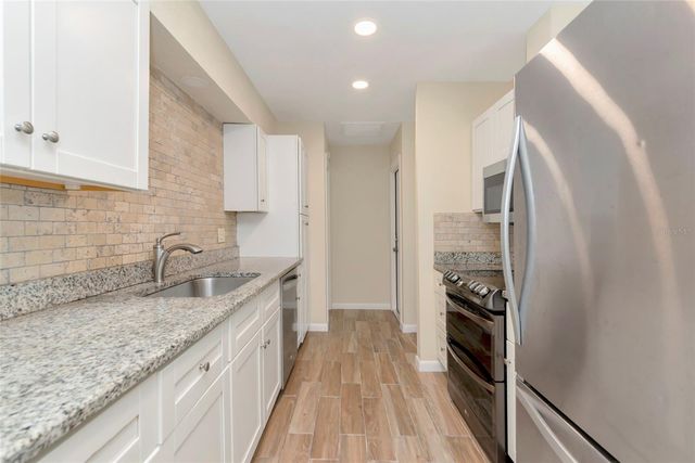 426 PINEVIEW DRIVE, Venice, FL 34293