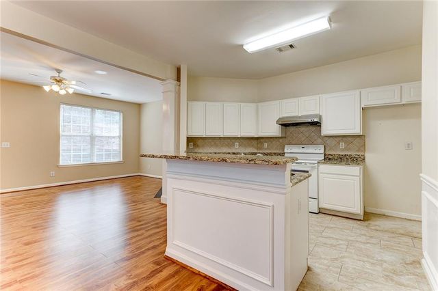 4028 Oak Glenn Drive, Duluth, GA 30096