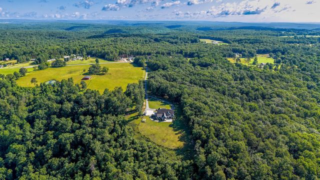 3086 Poe Road, Soddy Daisy, TN 37379