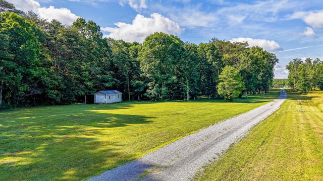3086 Poe Road, Soddy Daisy, TN 37379