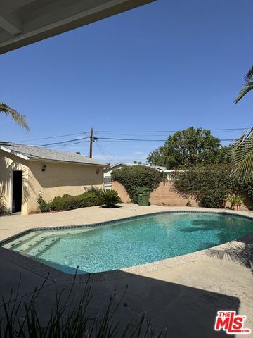 5412 Hazeltine Avenue, Sherman Oaks, CA 91401