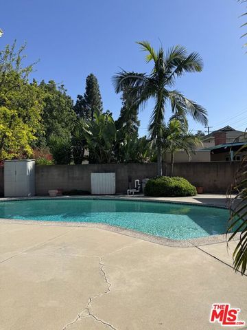 5412 Hazeltine Avenue, Sherman Oaks, CA 91401