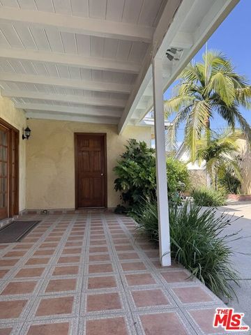 5412 Hazeltine Avenue, Sherman Oaks, CA 91401