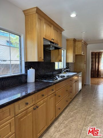 5412 Hazeltine Avenue, Sherman Oaks, CA 91401
