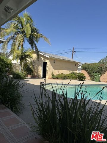 5412 Hazeltine Avenue, Sherman Oaks, CA 91401