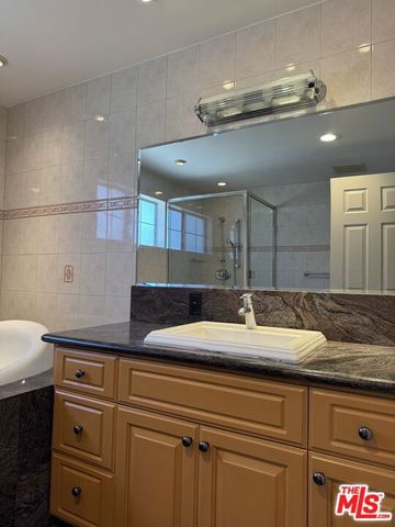 5412 Hazeltine Avenue, Sherman Oaks, CA 91401