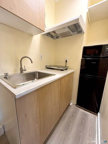 324 Curtis Street, Meriden, CT 06450