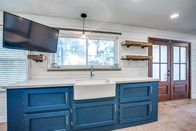 8503 Manhattan Drive, Houston, TX 77096