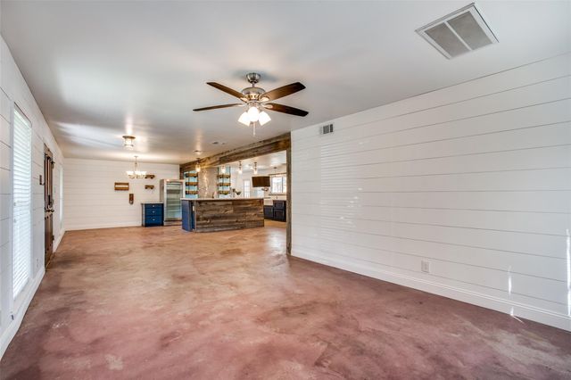 8503 Manhattan Drive, Houston, TX 77096
