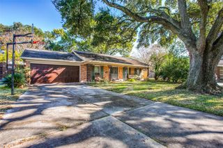 8503 Manhattan Drive, Houston, TX 77096