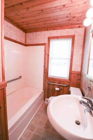 6325 Kentucky Place, Merrillville, IN 46410