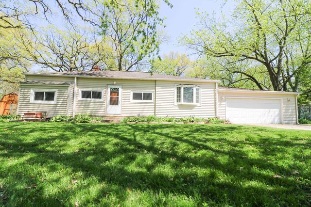 6325 Kentucky Place, Merrillville, IN 46410