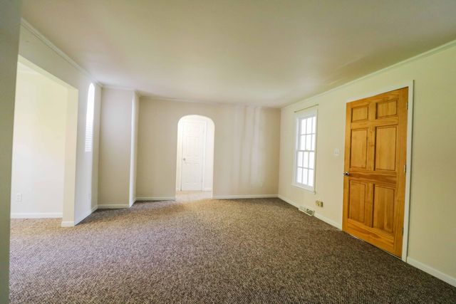 6325 Kentucky Place, Merrillville, IN 46410
