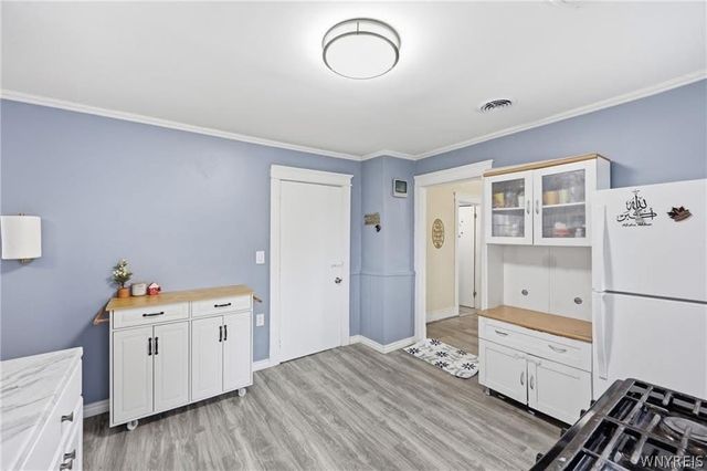 86 Modern Avenue, Lackawanna, NY 14218