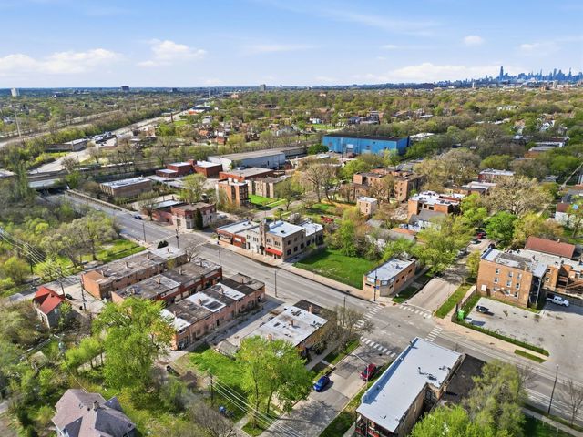 7500 S Kenwood Avenue B, Chicago, IL 60619