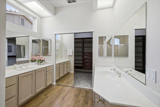 7001 Timberrose Way, Roseville, CA 95747