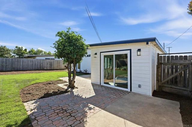 1211 9th St, Imperial Beach, CA 91932