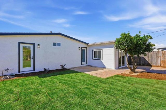 1211 9th St, Imperial Beach, CA 91932