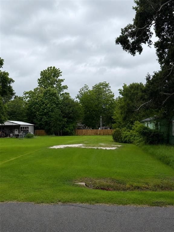 304 S Stockwell Avenue, Iowa, LA 70647